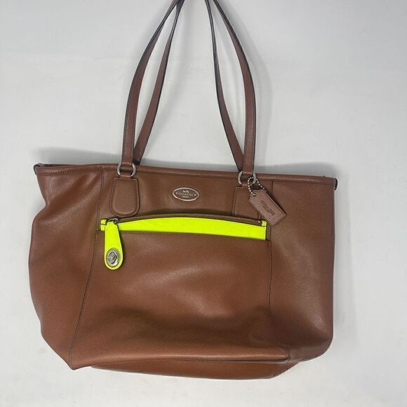 Coach Brown Authentic Shoulder Bag With Hang Tag - Picture 1 of 11